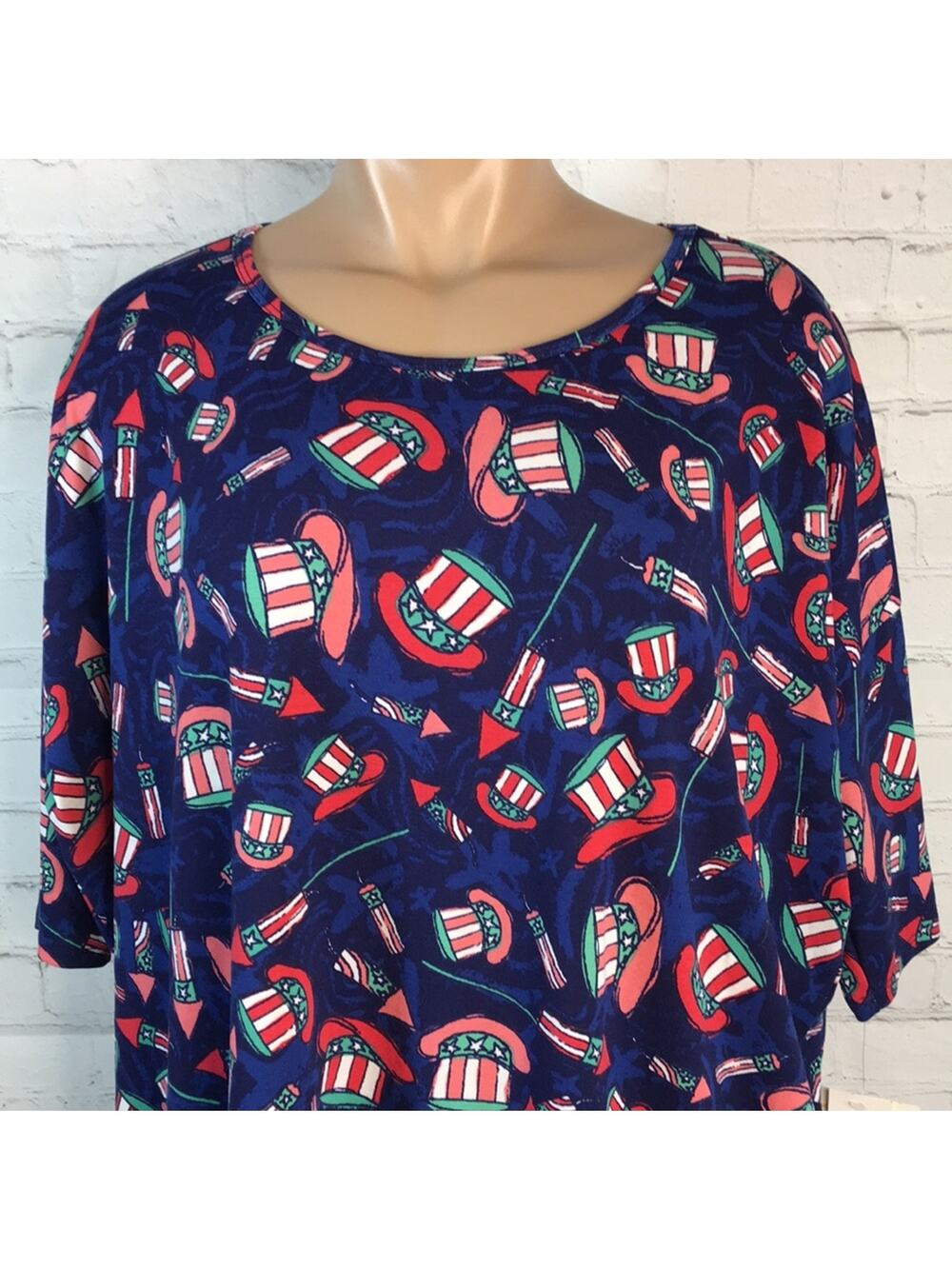 NWT LuLaRoe Irma Top Uncle‎ Sam Hats Fireworks Patriotic Red White Blue Large